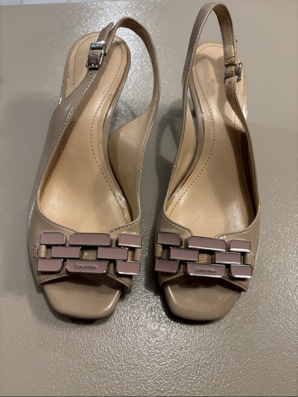 Calvin Klein vintage Beige Taupe Slingback Peep-Toe Mules with Chain Accent